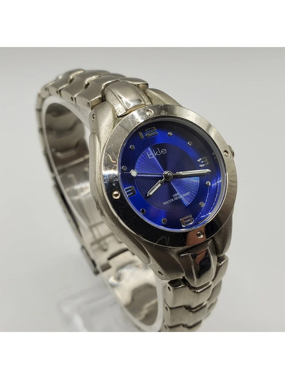 Bkle Quartz Watch Women 29mm Blue Dial Silver Tone New Battery